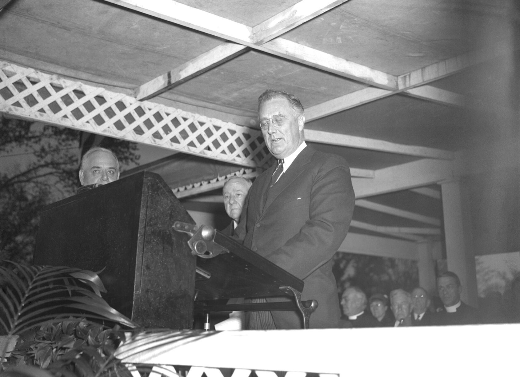 1934: Lindbergh Act